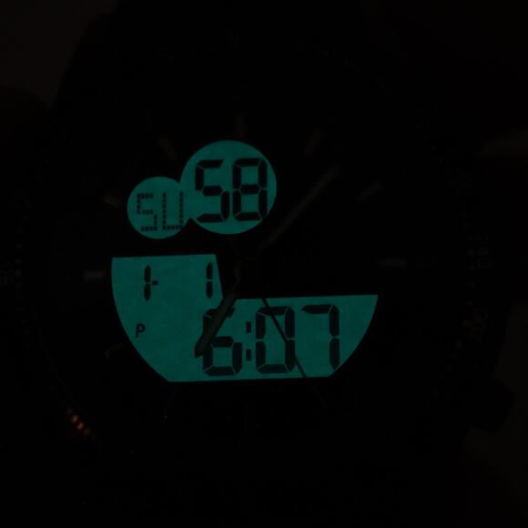 Kenneth Cole Reaction Mens 45mm AnaDigi Watch Black Alarm Chrono w New Battery - Picture 8 of 14